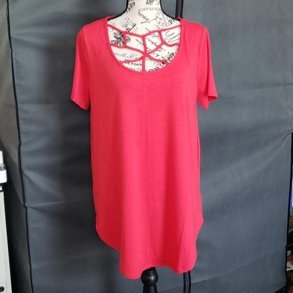 Strappy essential top